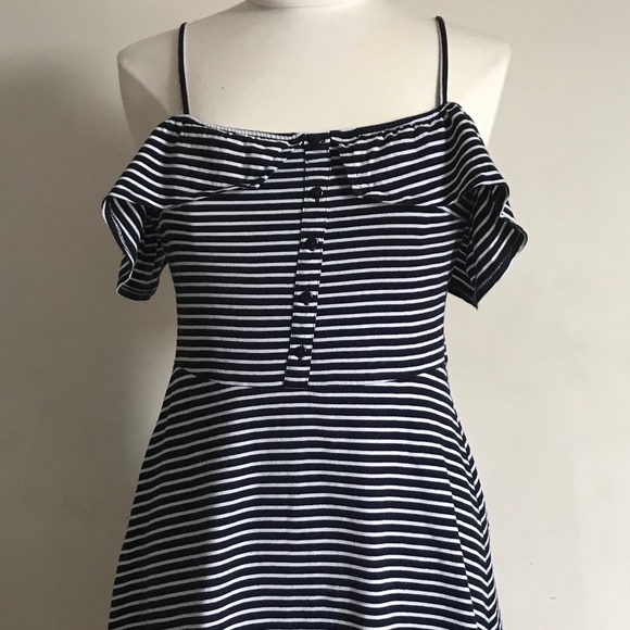 Topshop Off The Shoulder Dress - Picture 1 of 5